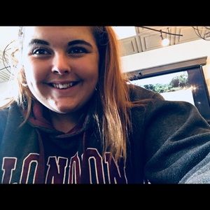 Meet your Posher, Cassandra